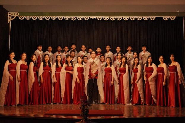 Paduan Suara Mahasiswa UPITRA Gelar Konser Glorius Fest Suara Namaskara
