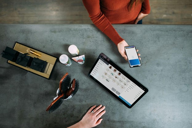 Dampak Positif Perkembangan Fintech